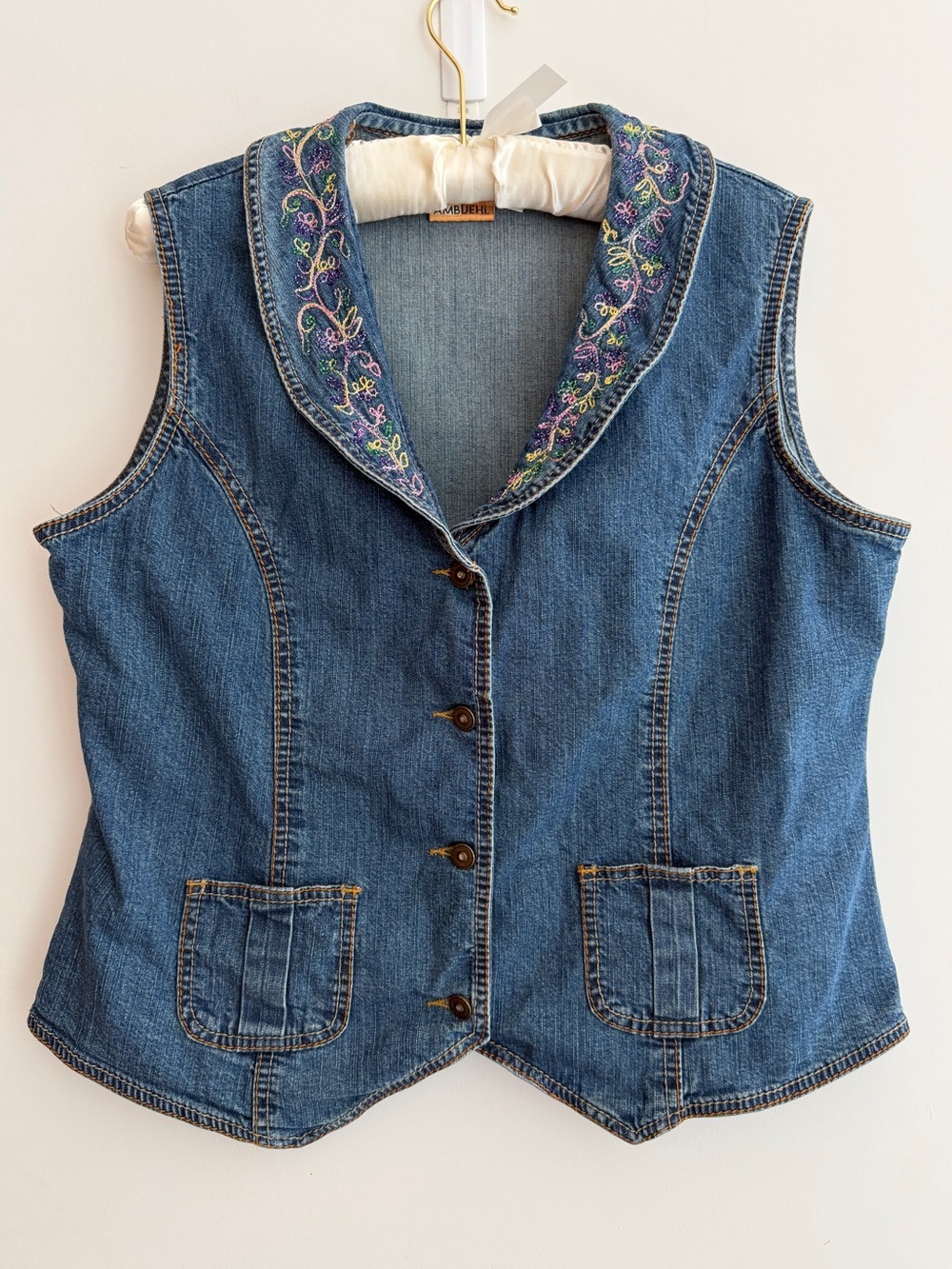 DENIM Vest Embroidered Collar Button Front Western Stampede Rodeo Cowgirl Boho